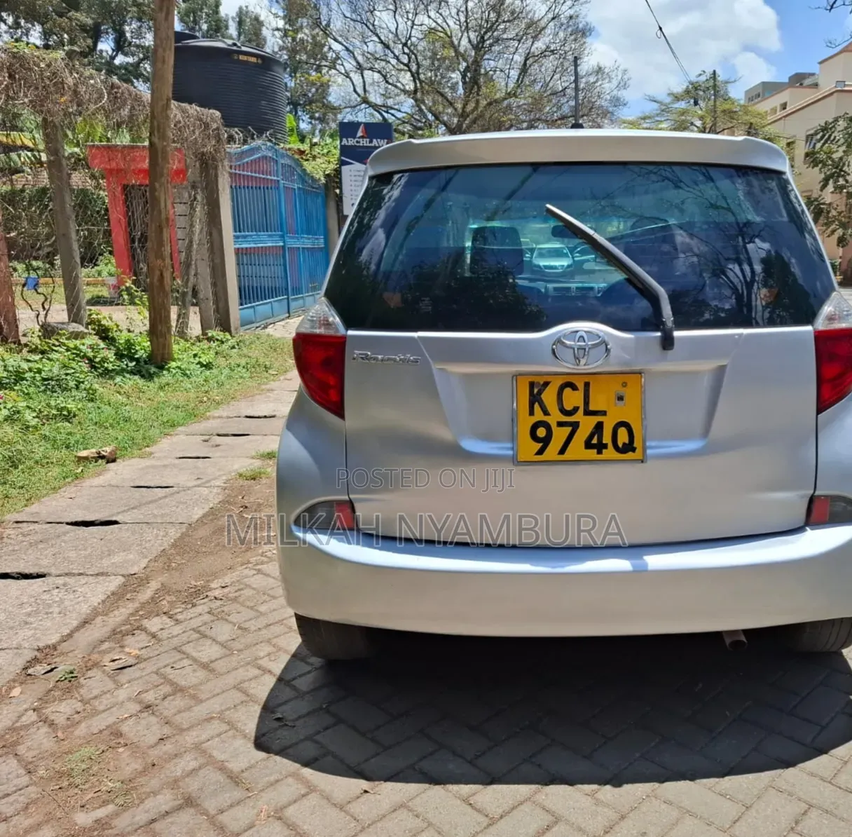 Toyota Ractis 2011 Gray
