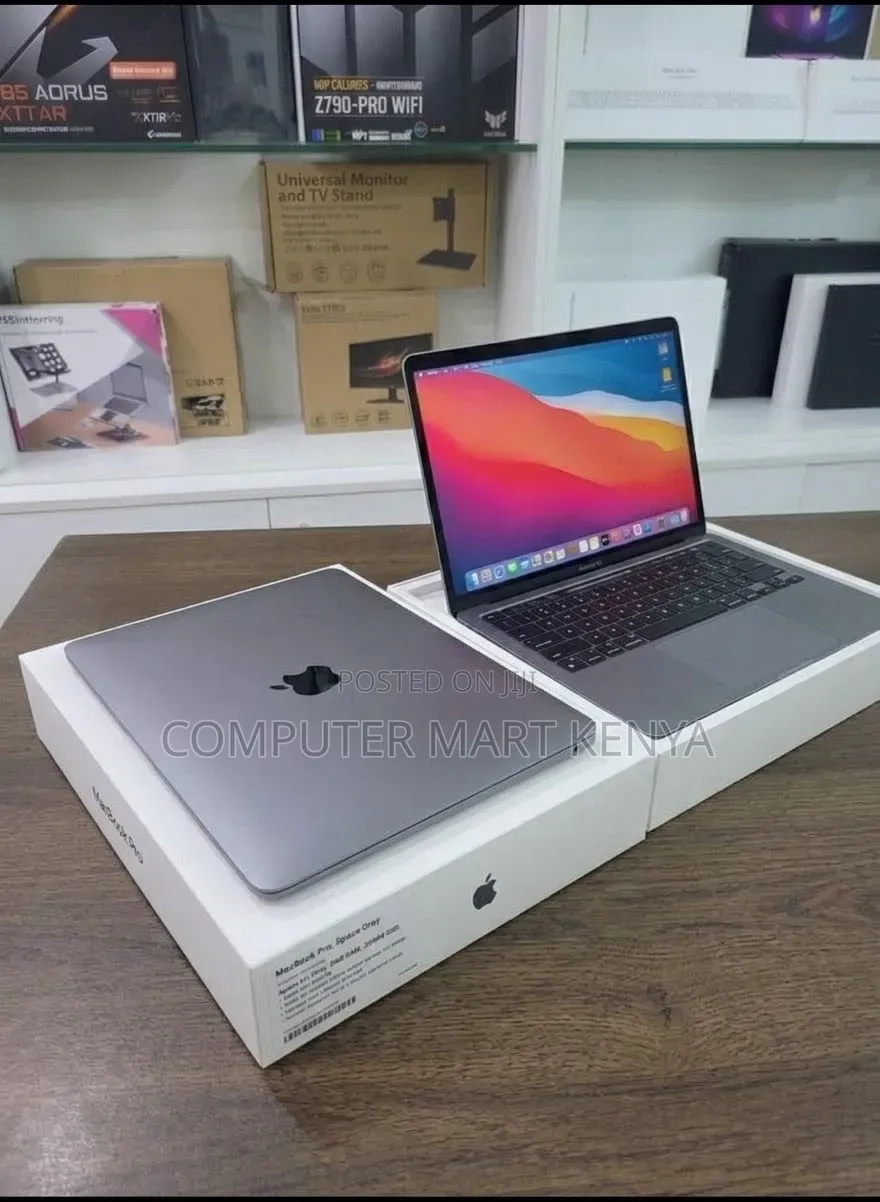 New Laptop Apple MacBook Air 2018 8GB Intel Core i5 SSHD (Hybrid) 256GB