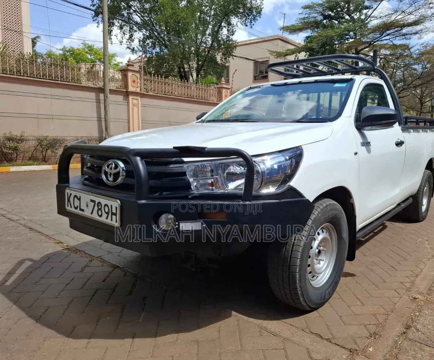 Toyota Hilux 2017 White