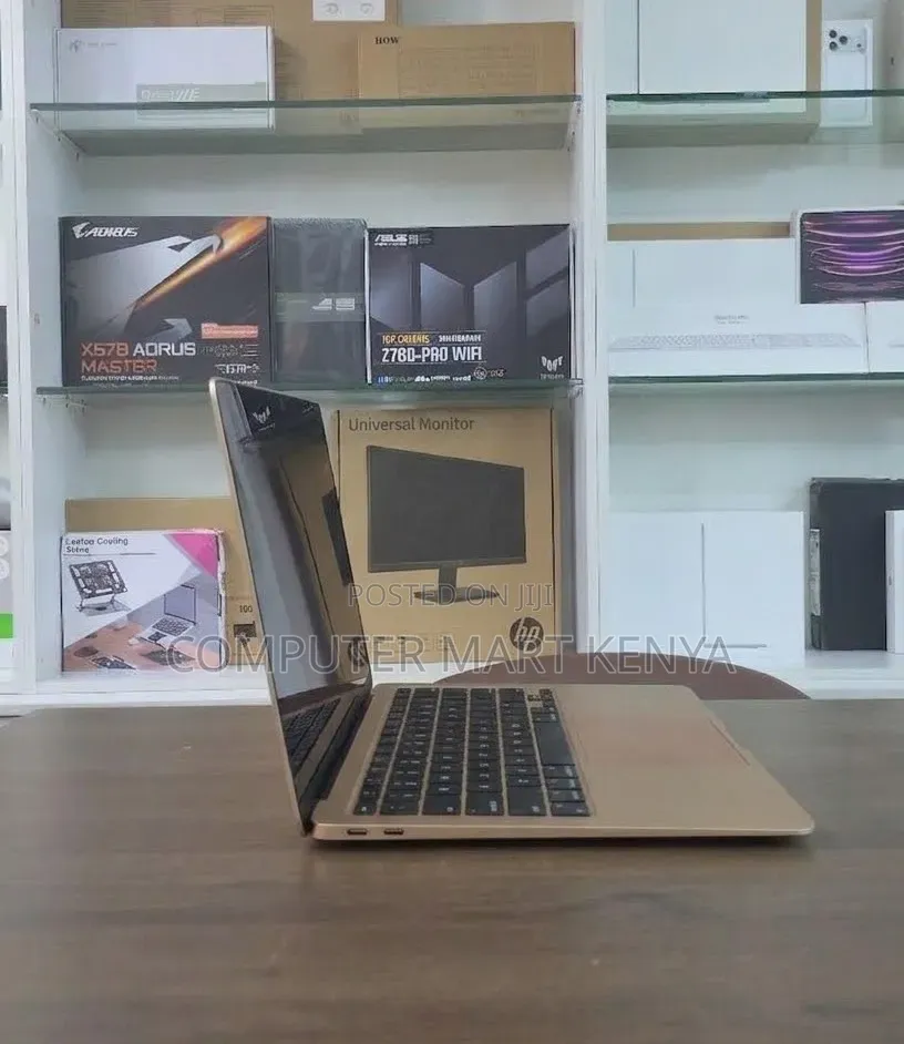 New Laptop Apple MacBook Air 2018 8GB Intel Core i5 SSD 128GB