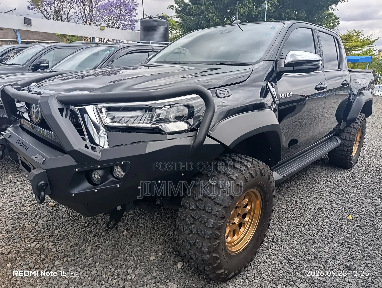 Toyota Hilux 2022 Black