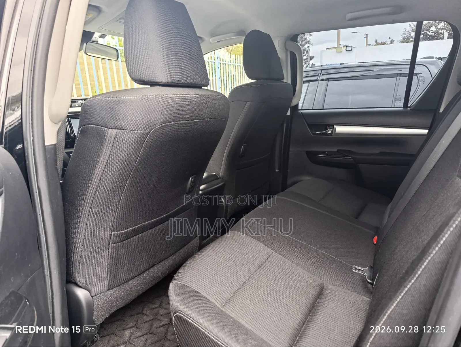 Toyota Hilux 2022 Black