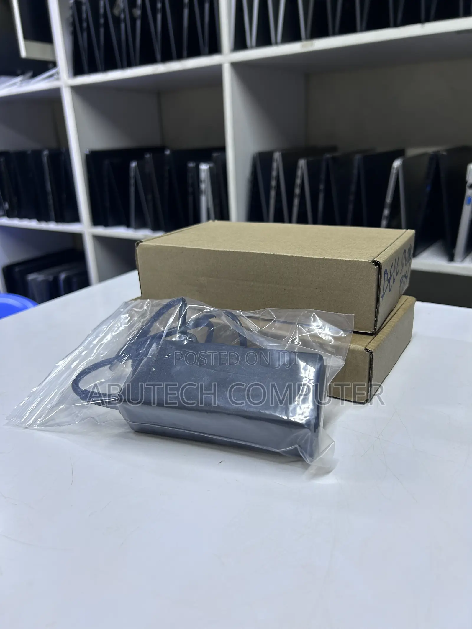 Dell Small Pin