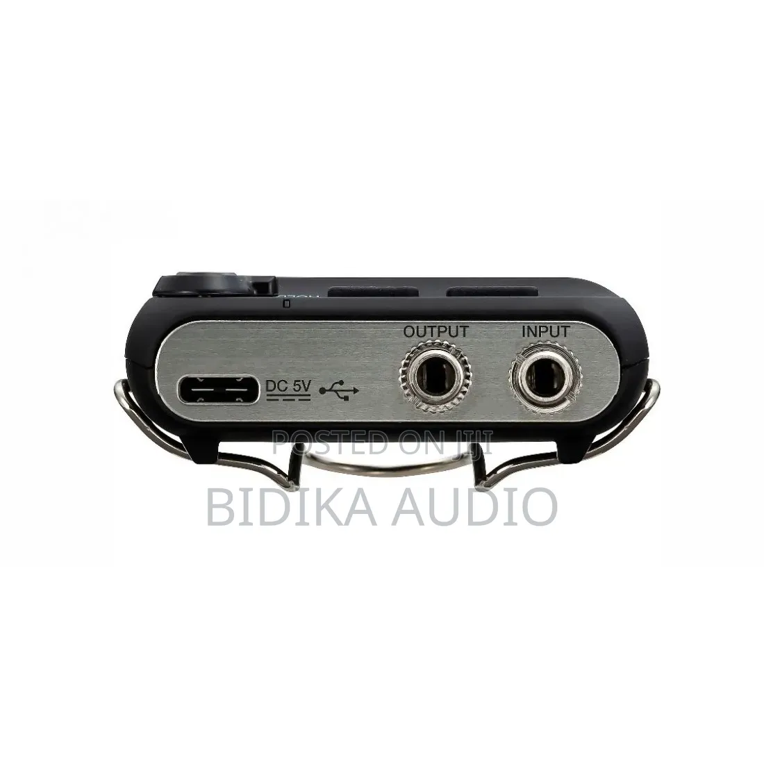 Zoom F2 Small-Sized Field Recorder With Lavalier Microphone