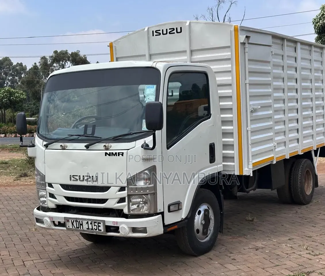 Isuzu NMR Local 2022 White