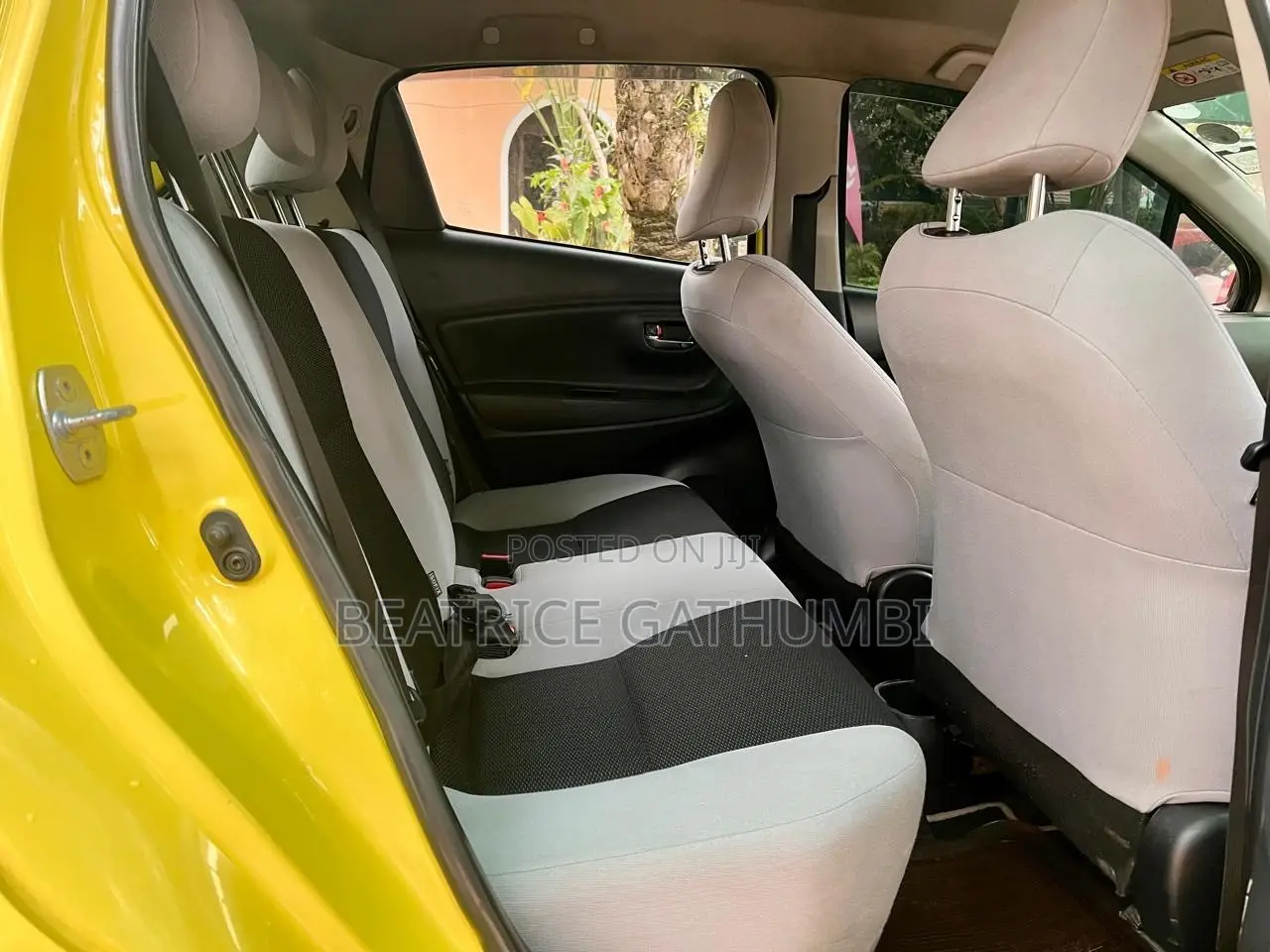 Toyota Vitz 1.0 FWD 5dr 2016 Yellow