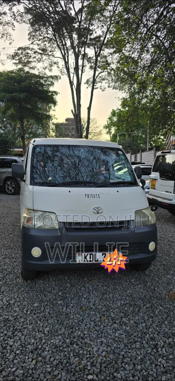 Toyota TownAce 2016 White