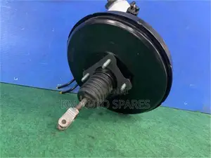 Toyota Harrier Brake Booster/Master Cylinder.