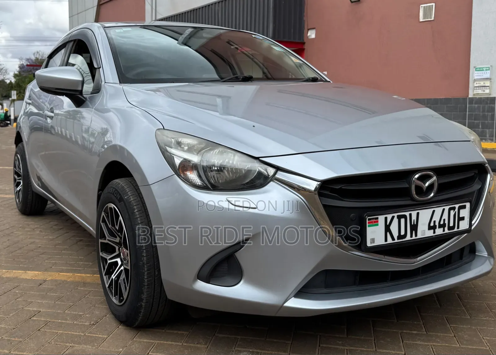 Mazda Demio 2018 Silver