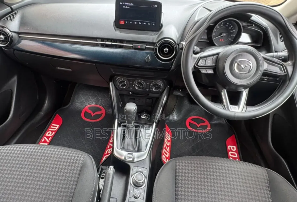 Mazda Demio 2018 Silver