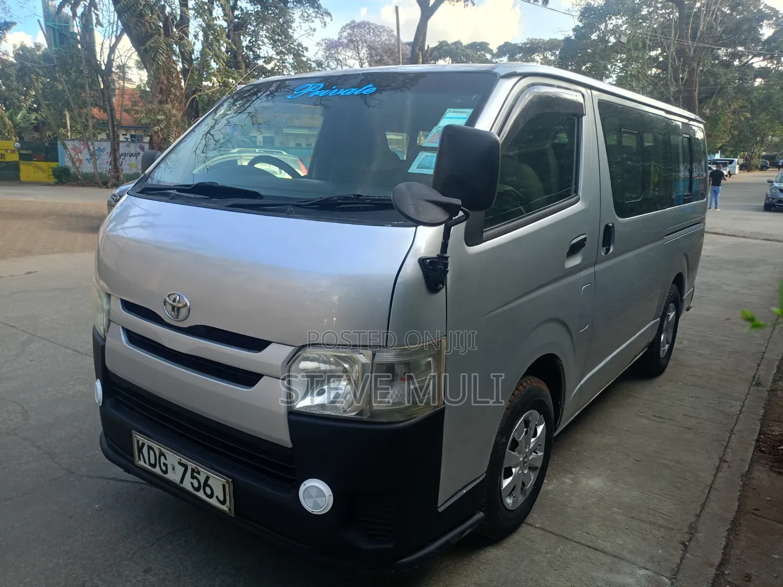 Toyota HiAce 2015 Silver
