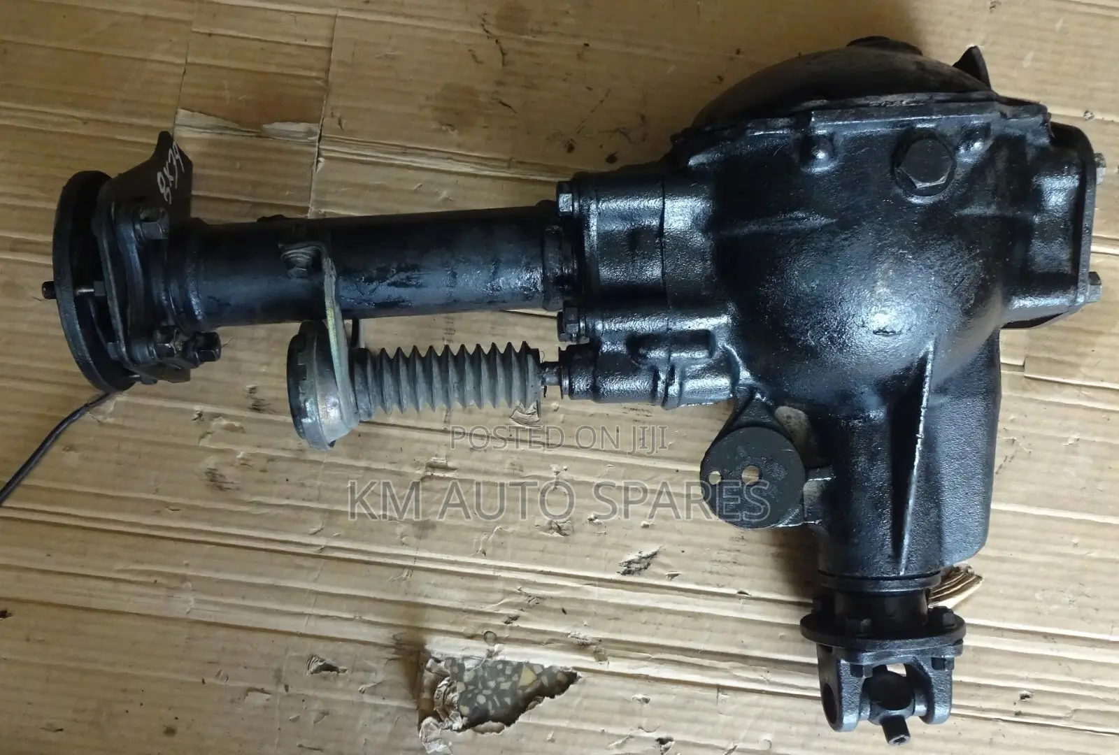 Mitsubishi Pajero Front Differential (Diff).