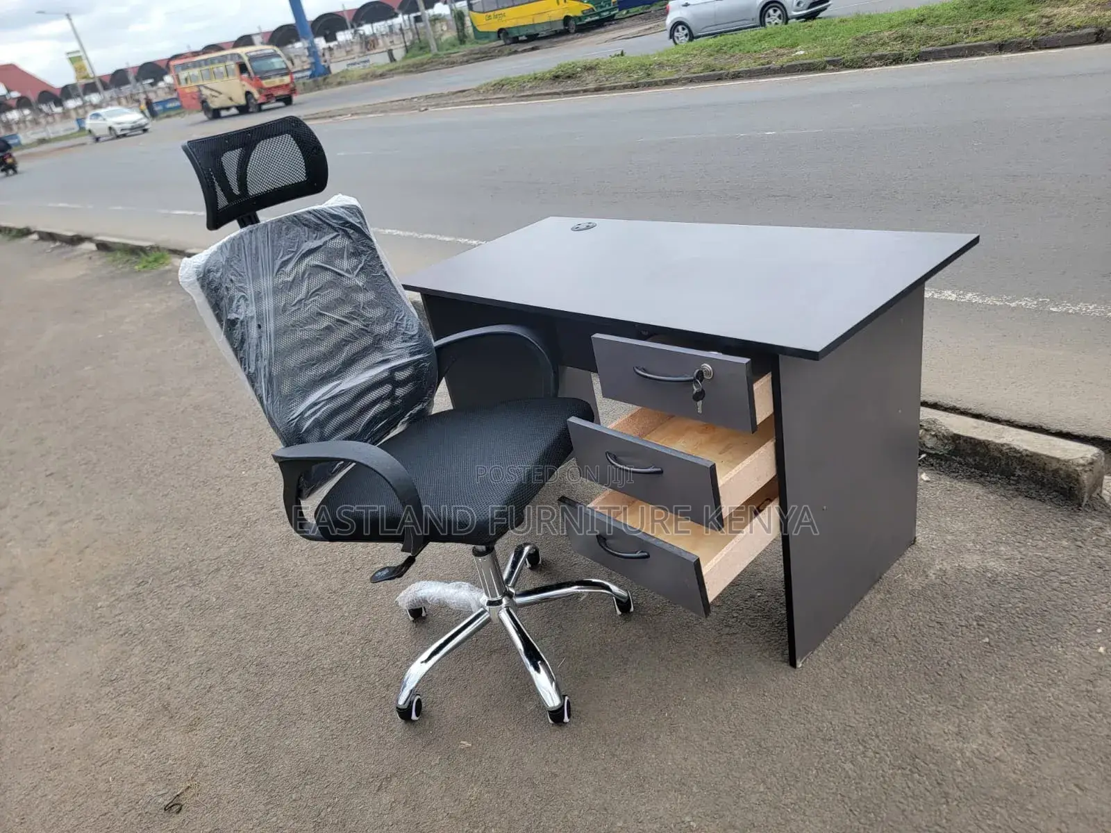 Executive Office Table With Lockable Drawers + Mesh Chair