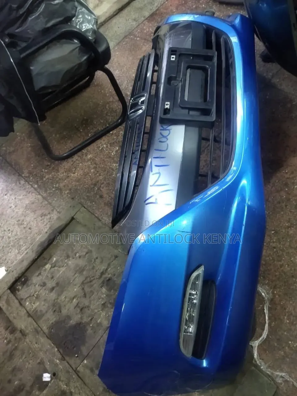 Honda Insight 2007-2010 Clean Bumper With Fog Lights