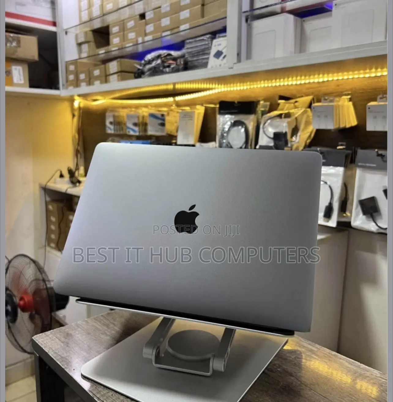 Laptop Apple MacBook Pro 2017 16GB Intel Core i7 SSD 512GB