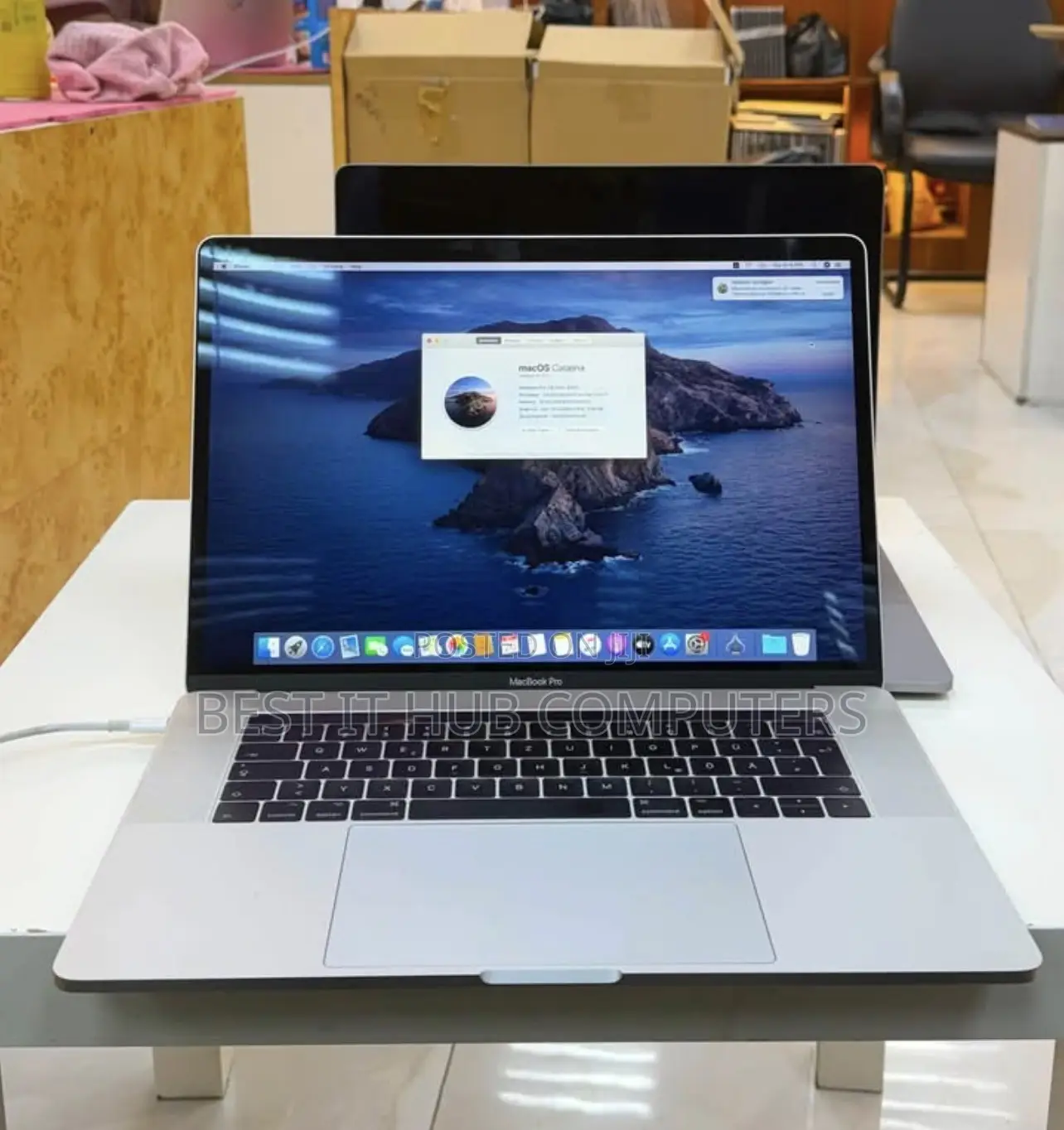Laptop Apple MacBook Pro 2017 16GB Intel Core i7 SSD 512GB