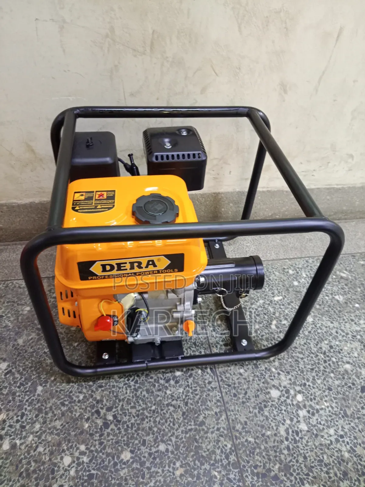 Dera Petrol Concrete Vibrator Engine Compaction Machine
