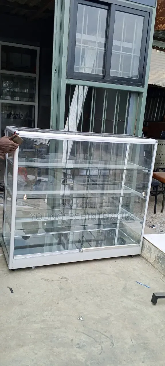 Aluminiun and Glass Display