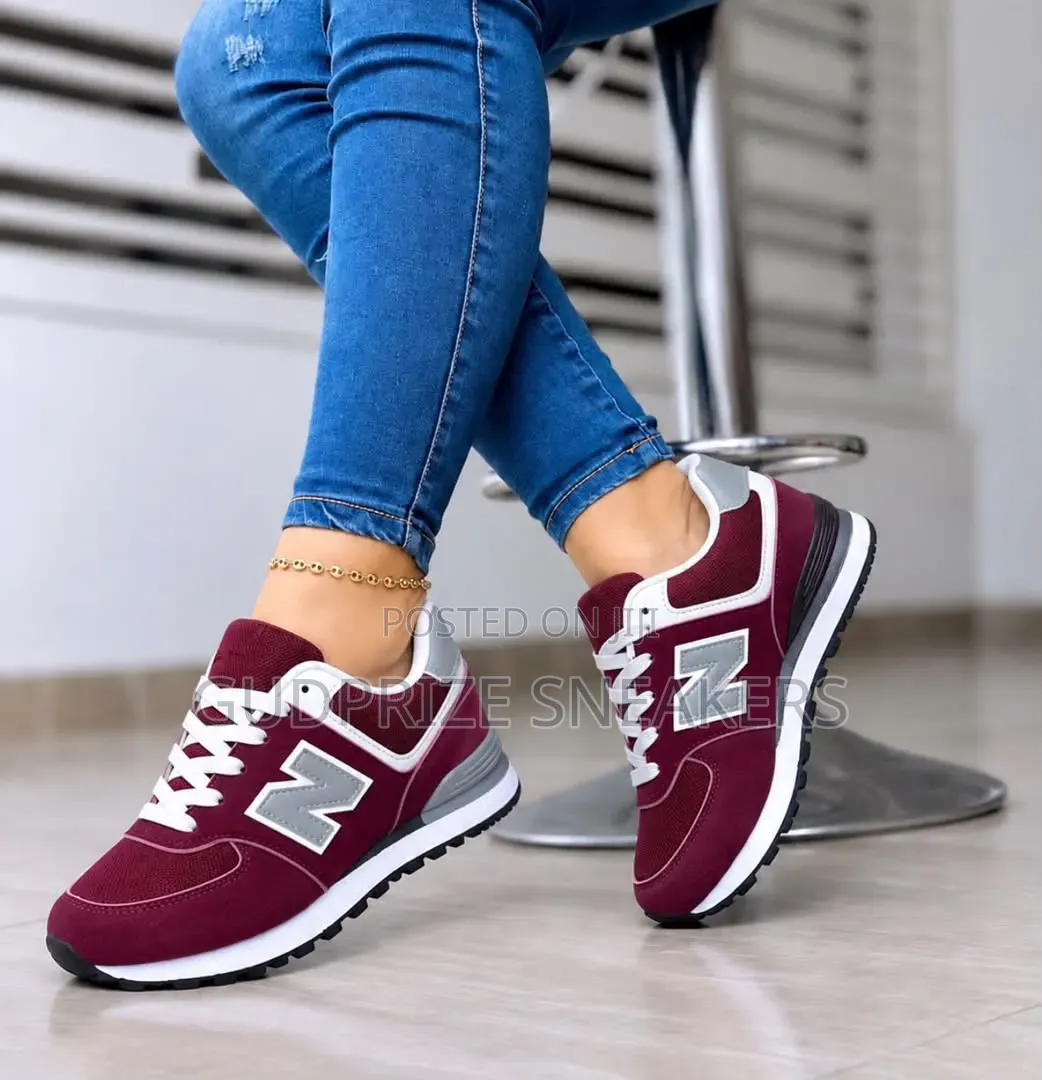 Ladies NB 576
