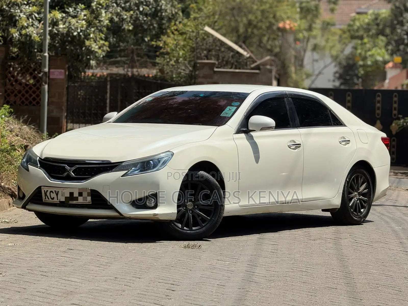 Toyota Mark X 2013 White