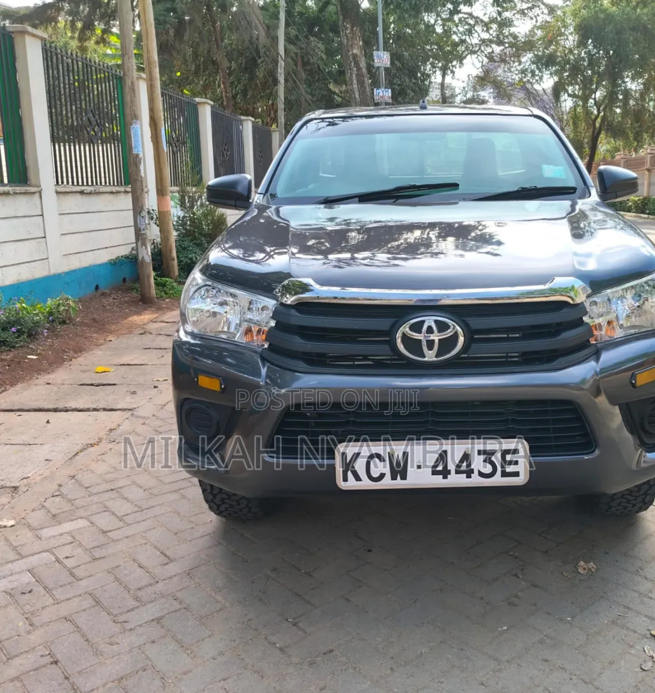 Toyota Hilux 2020 Gray