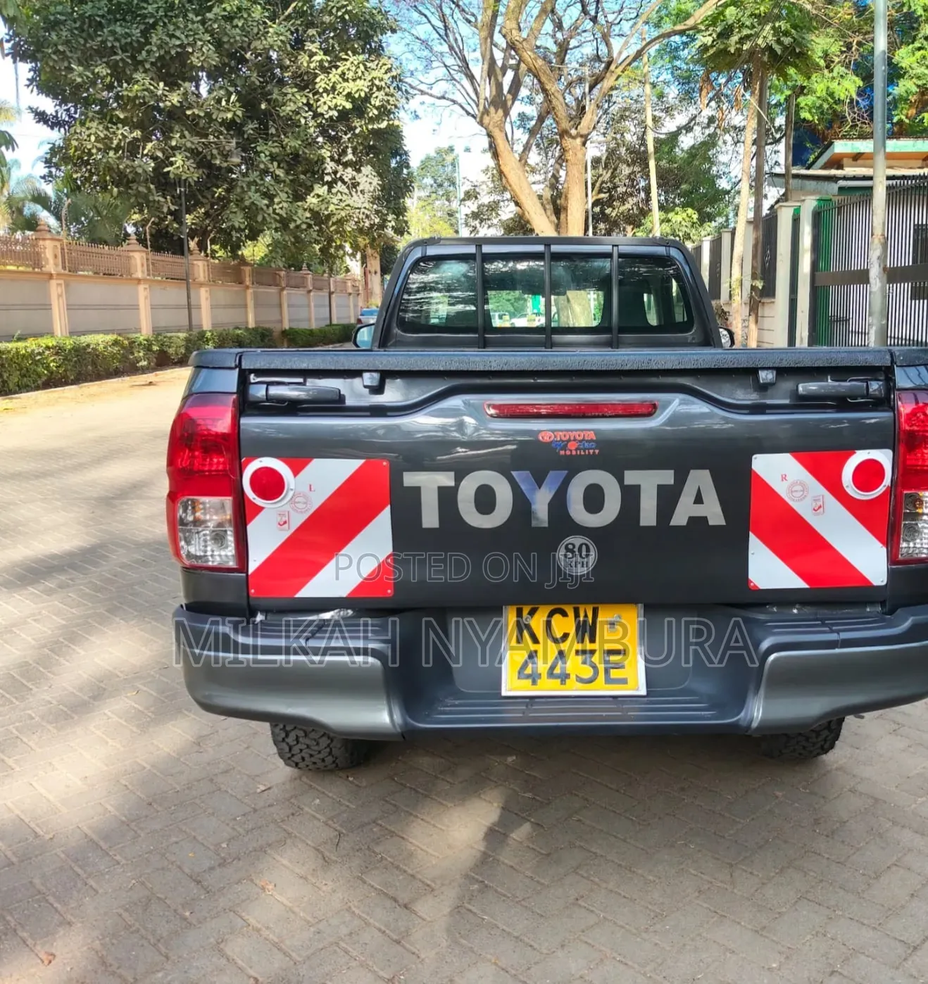Toyota Hilux 2020 Gray