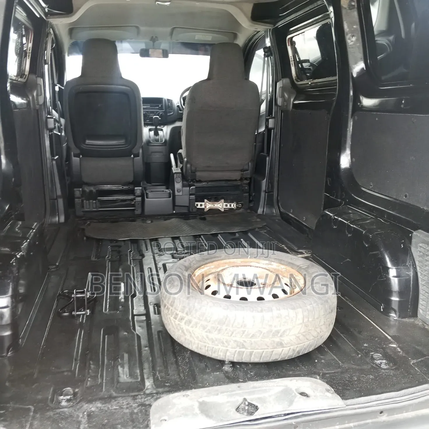 Nissan NP200 2010 Black