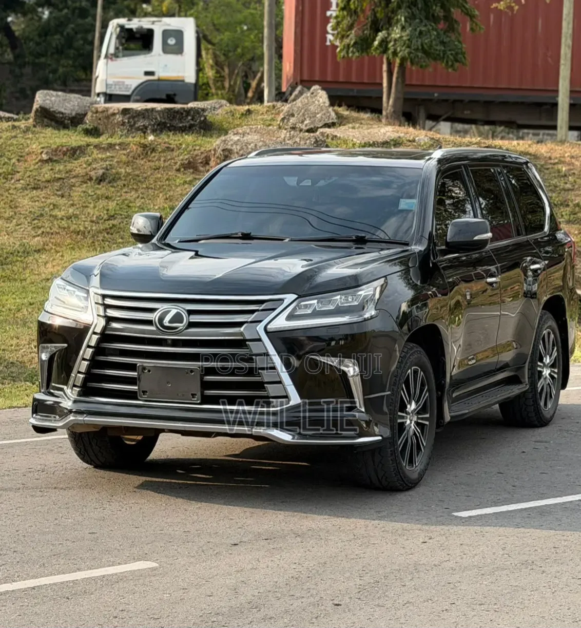 Lexus LX 2015 Black
