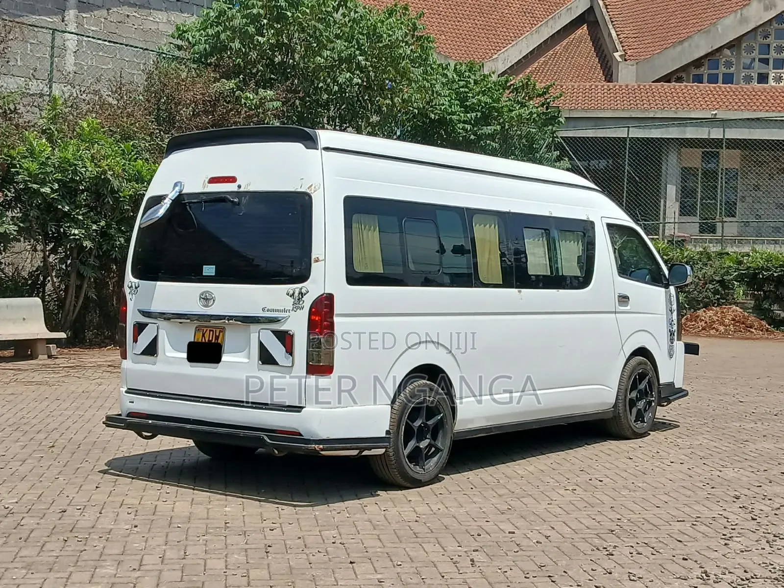 Toyota HiAce 2018 White