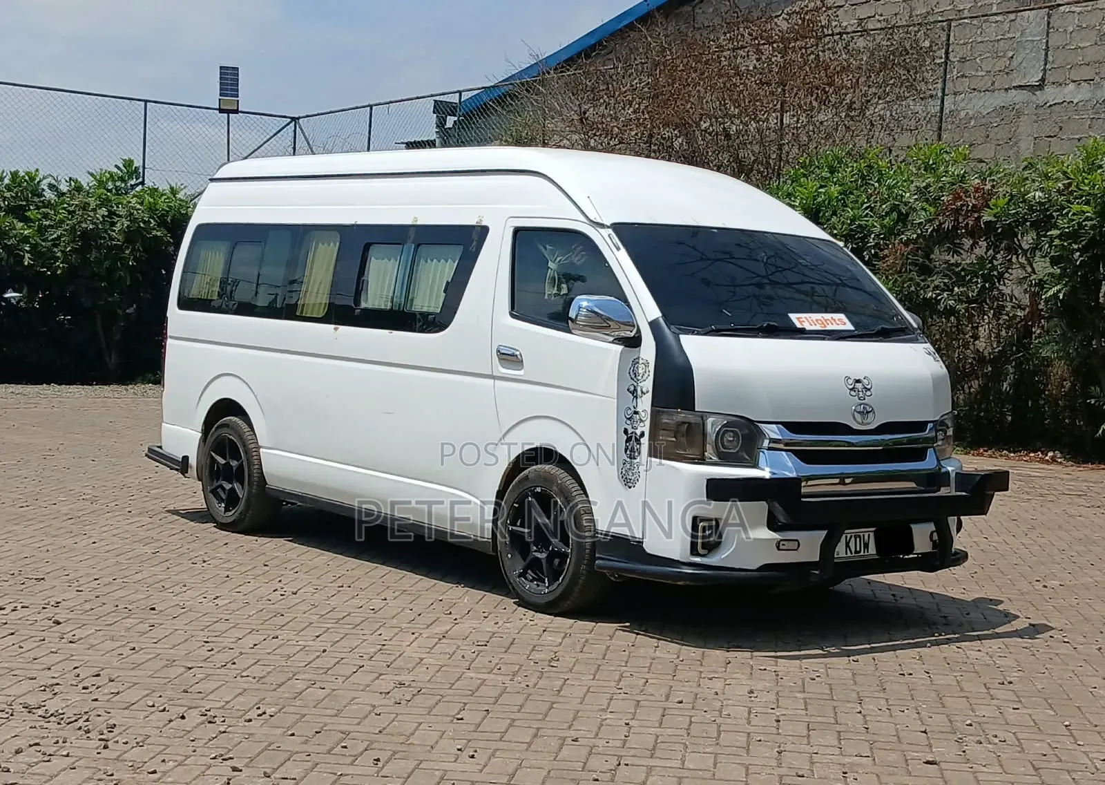 Toyota HiAce 2018 White