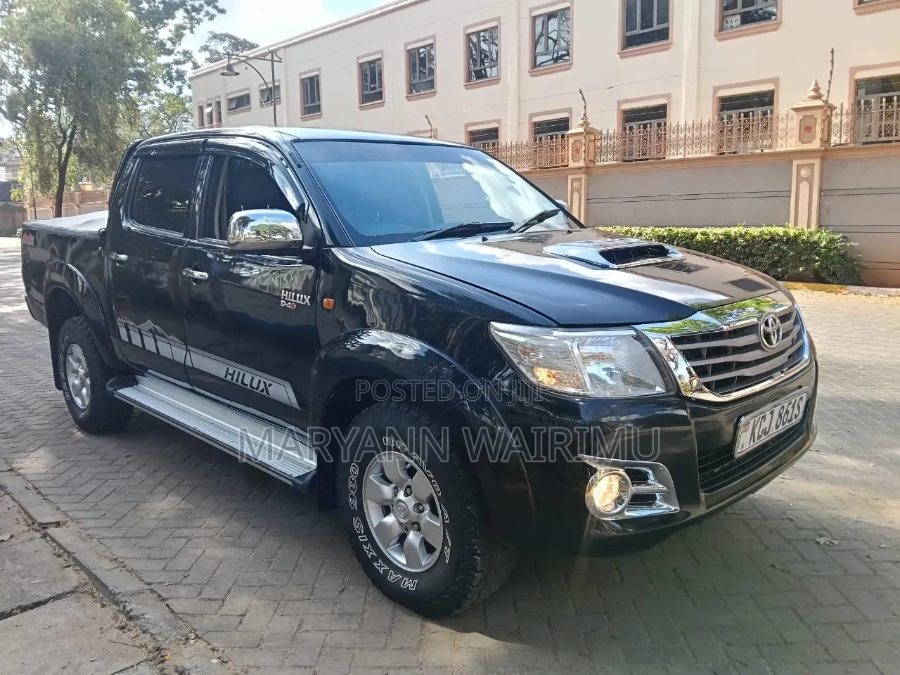 Toyota Hilux 2.5 D-4D 4X4 SRX 2010 Black