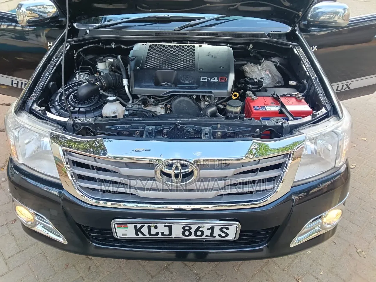 Toyota Hilux 2.5 D-4D 4X4 SRX 2010 Black