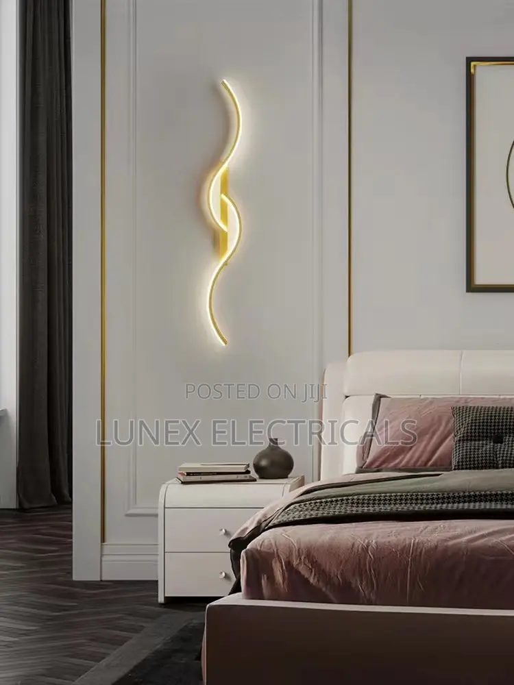 New Design Modern Creative Wall Light