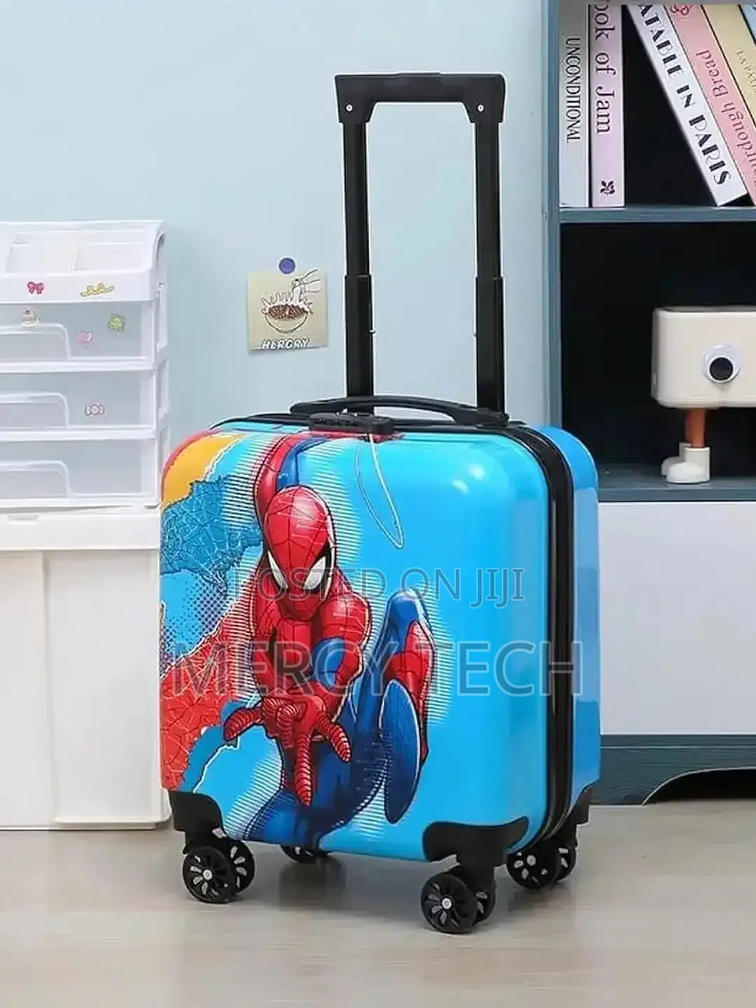 Kids' Hard-Shell Lightweight Suitcase