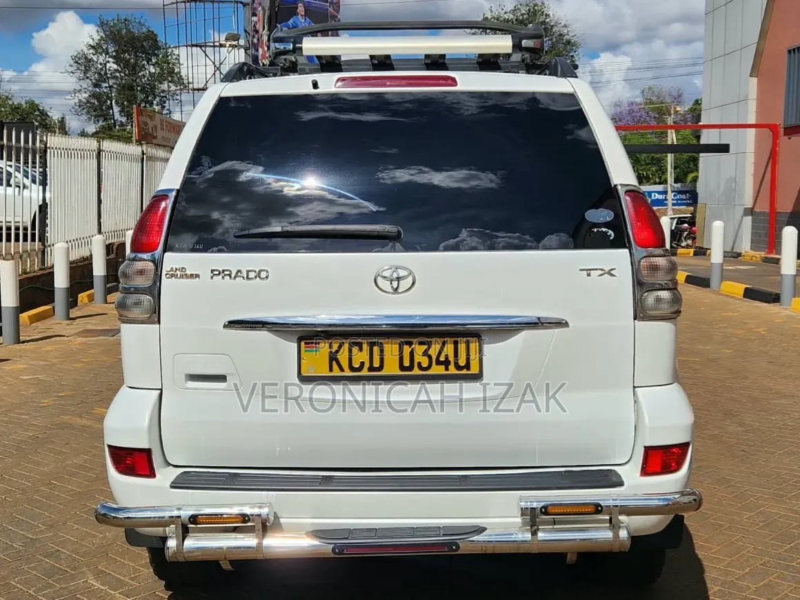 Toyota Land Cruiser Prado 2008 White
