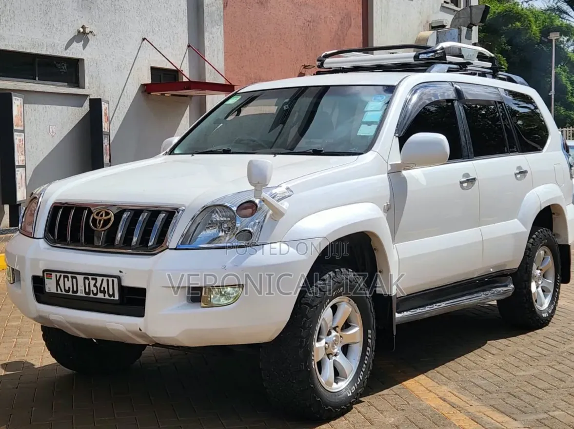 Toyota Land Cruiser Prado 2008 White