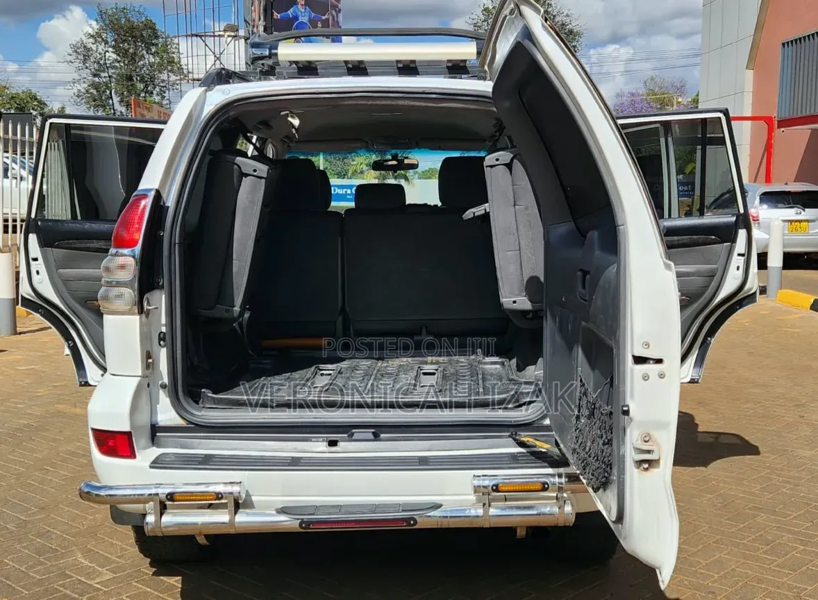 Toyota Land Cruiser Prado 2008 White