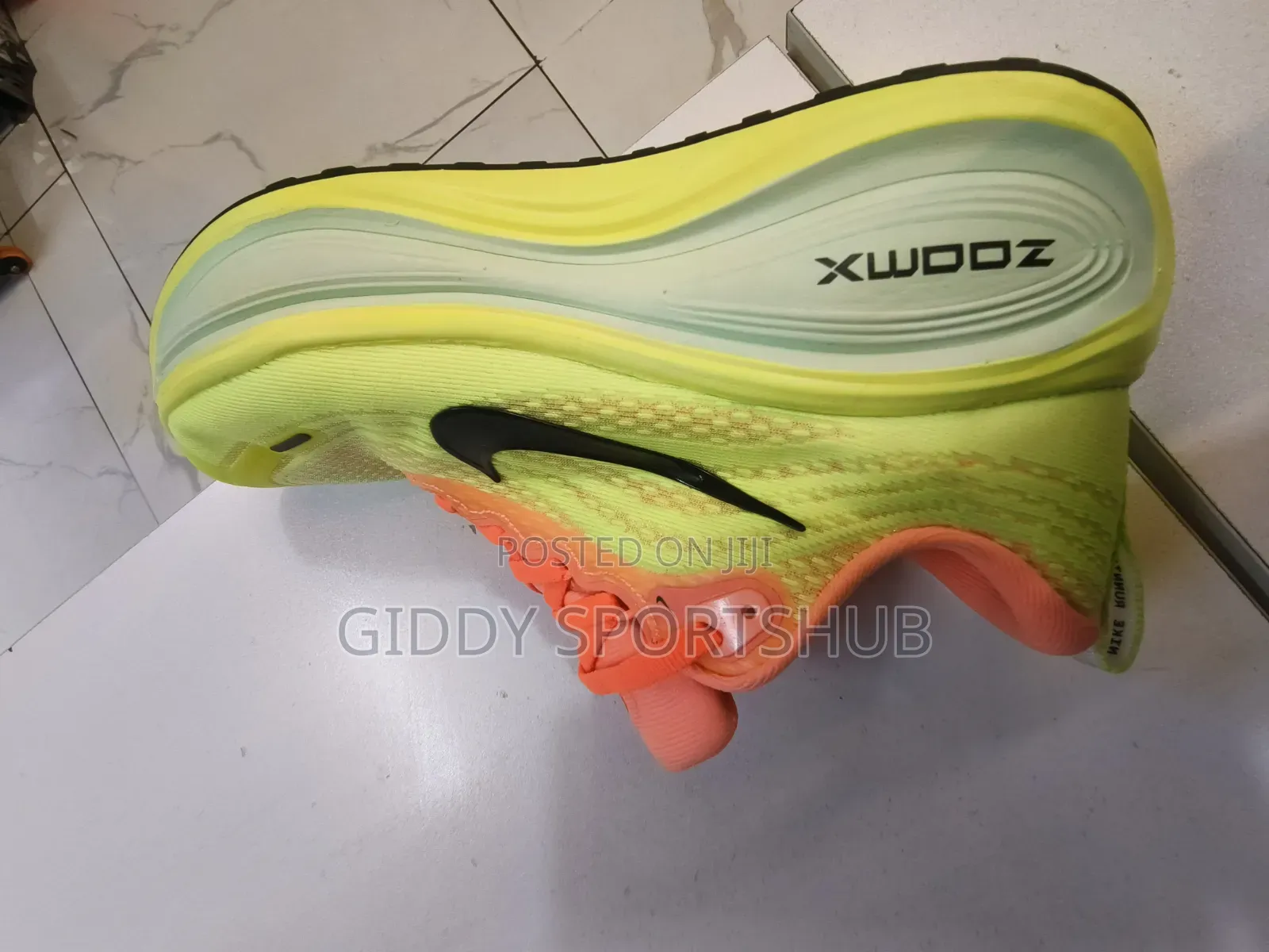 Zoom Vomero Plus