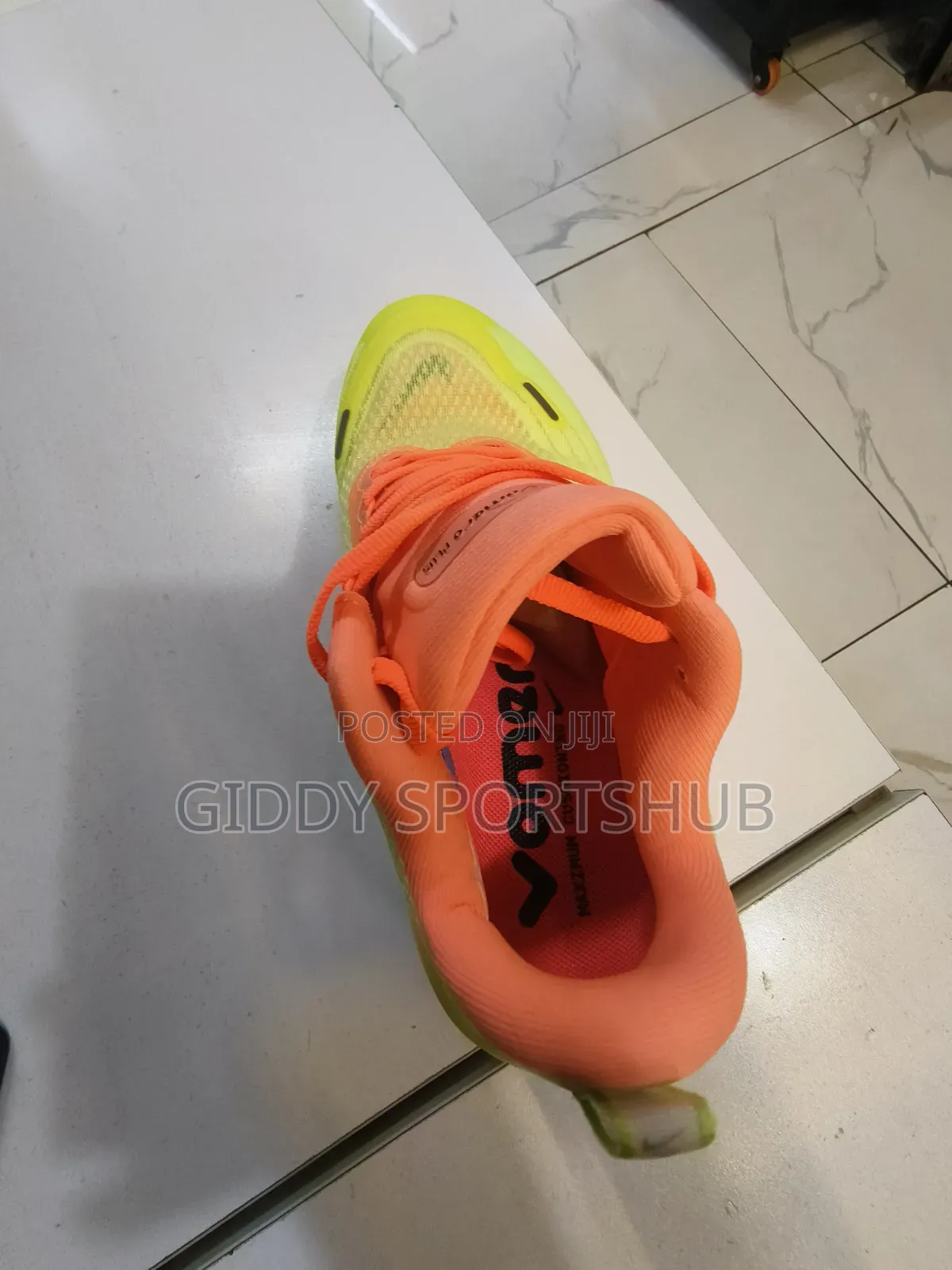 Zoom Vomero Plus