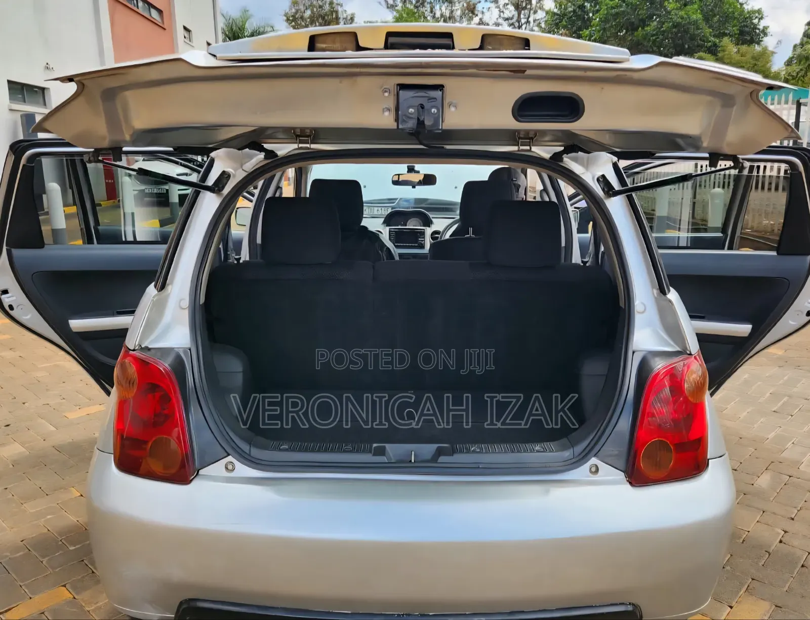 Toyota IST 2005 Silver