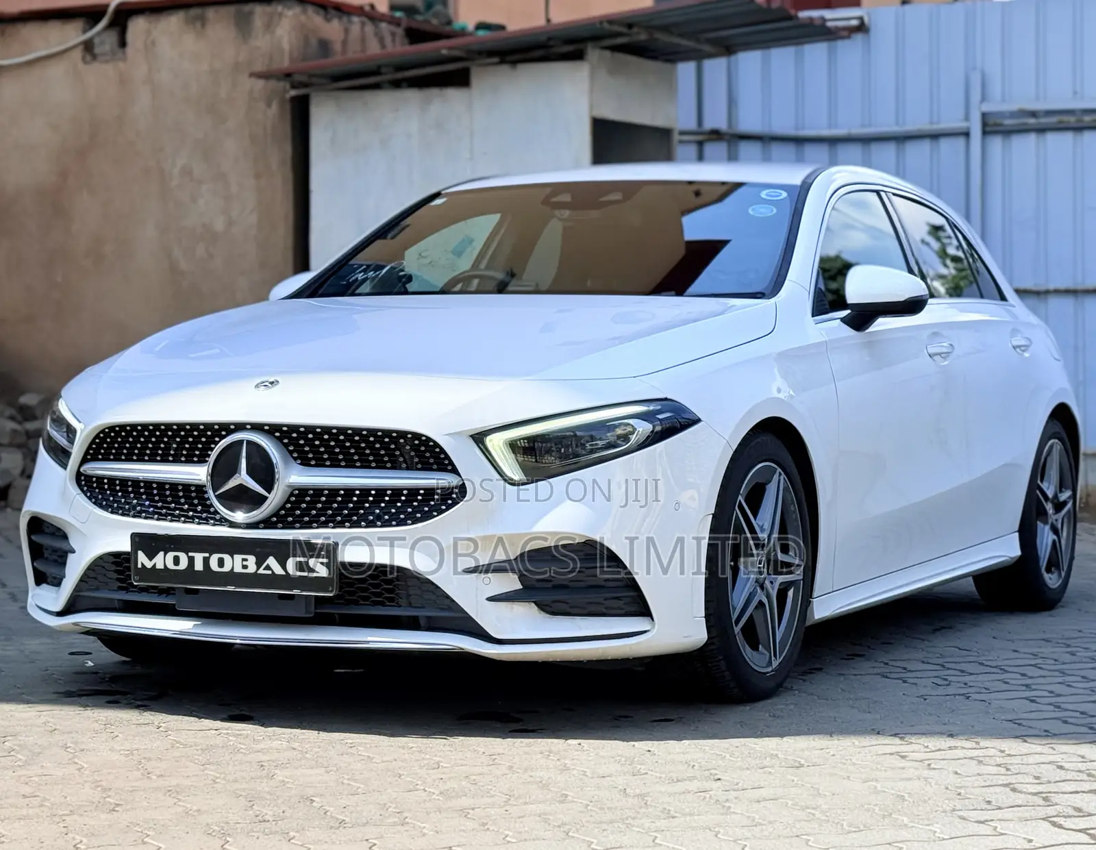 Mercedes-Benz A-Class 2019 Pearl