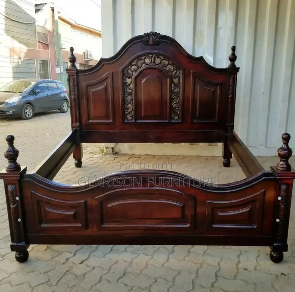 5x6 Luxury Mahogany Hardwood Bed Frame With Crown Headboard