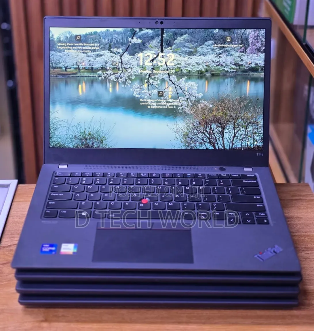 Laptop Lenovo ThinkPad T14s Gen 2 32GB Intel Core i7 SSD 256GB