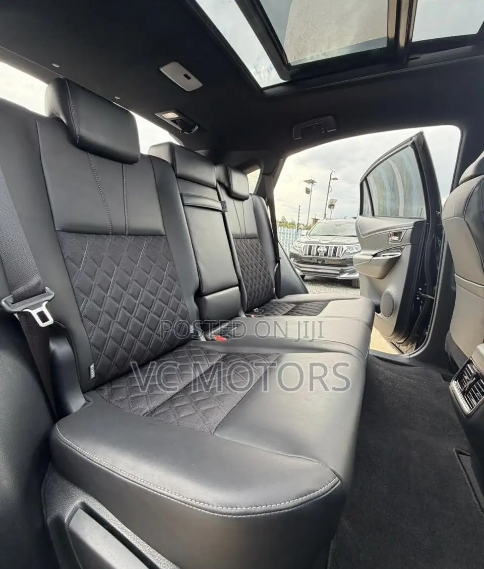 Toyota Harrier 2.0 2019 Black