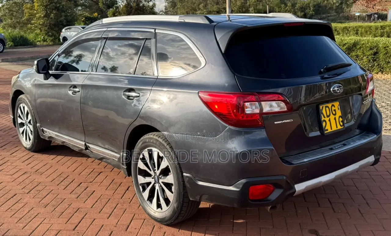 Subaru Outback 2015 Gray