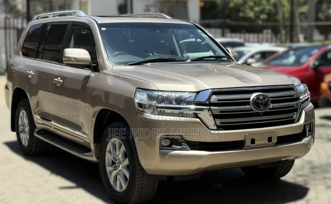Toyota Land Cruiser 2017 Beige