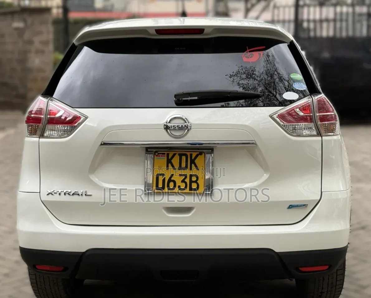 Nissan X-Trail 2015 Pearl