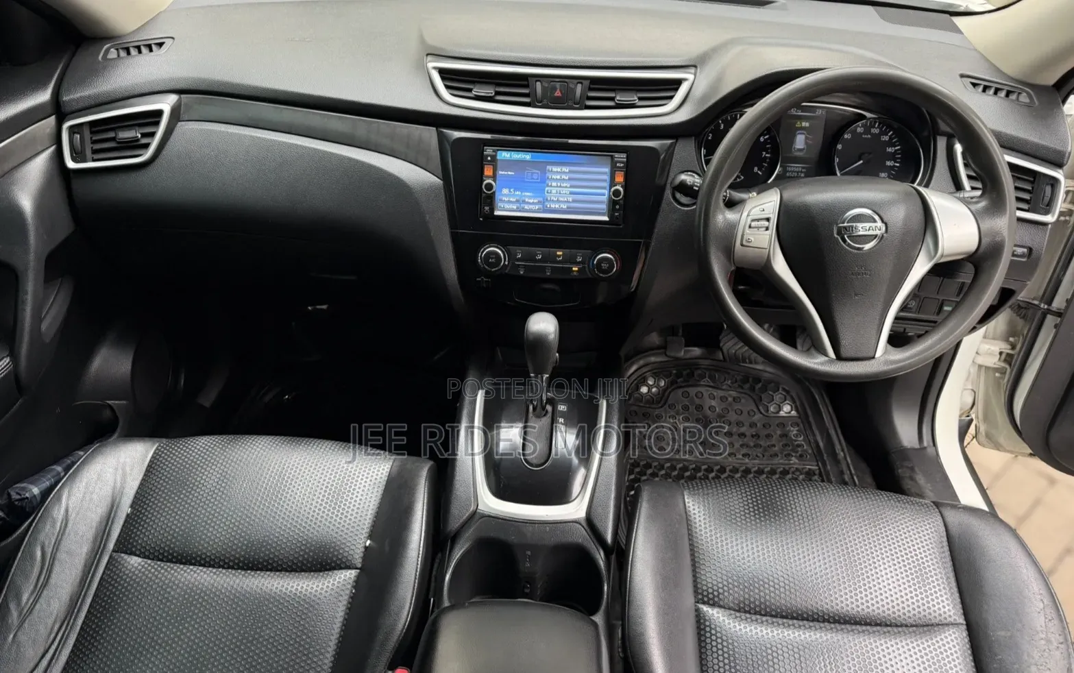 Nissan X-Trail 2015 Pearl