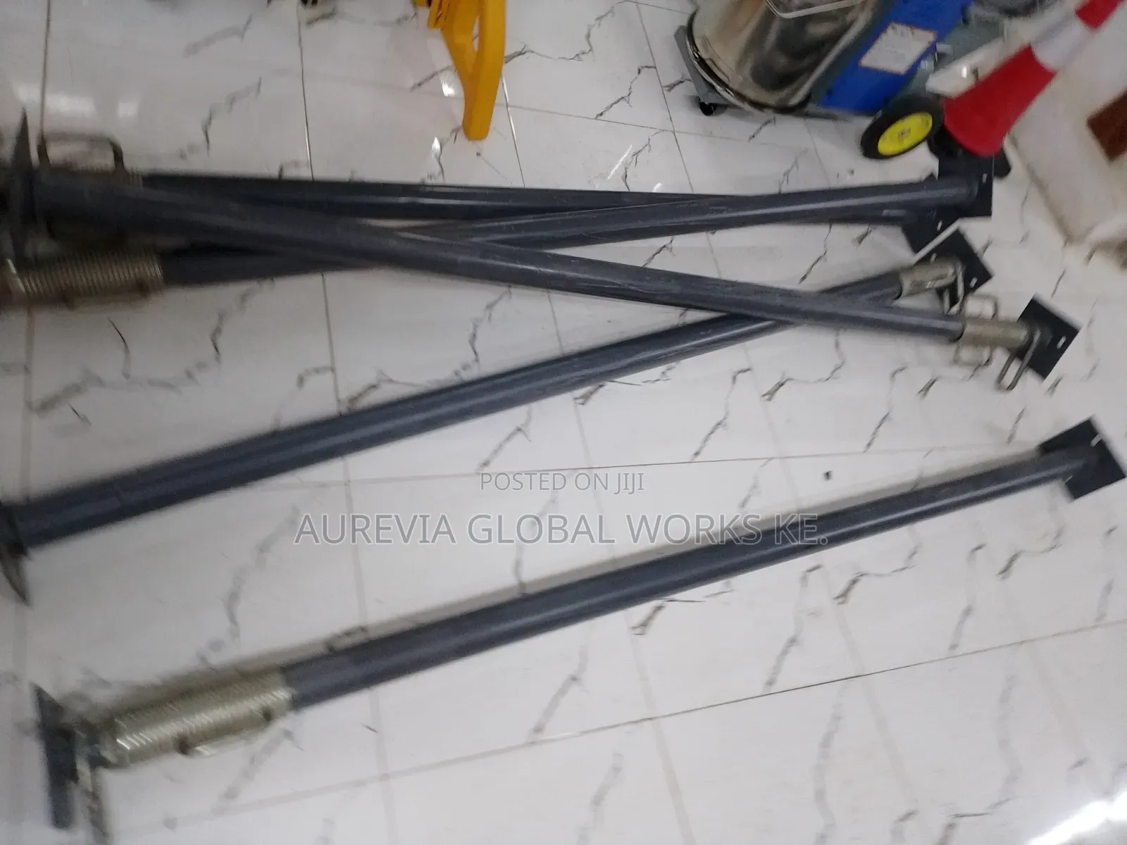 Prop Jacks/Adjustable Iron