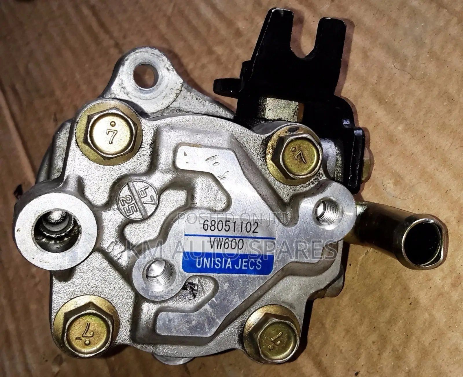 Nissan Zd30 Power Steering Pump for Caravan, Old Model.